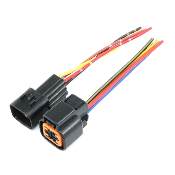 Can a fiber optic cable be plugged into a network cable panel