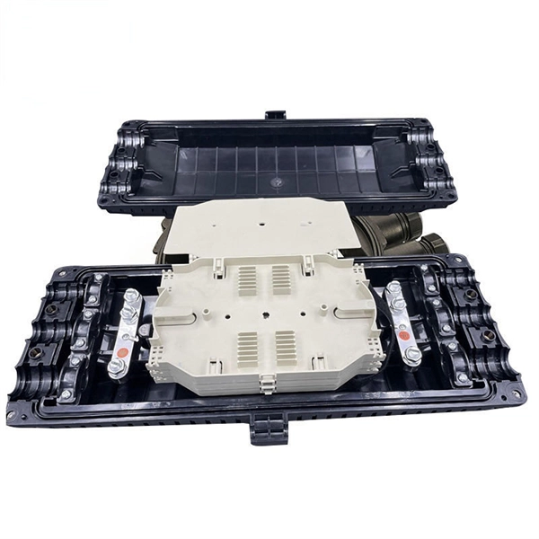 Can the fiber optic junction box be powered