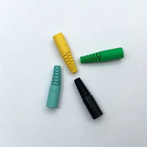 Is the fiber optic connection on the switch full-duplex