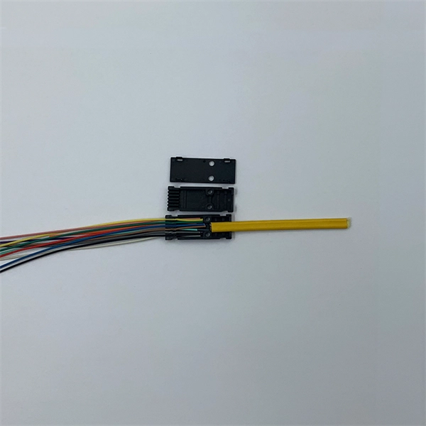 Redundancy of communication optical cables