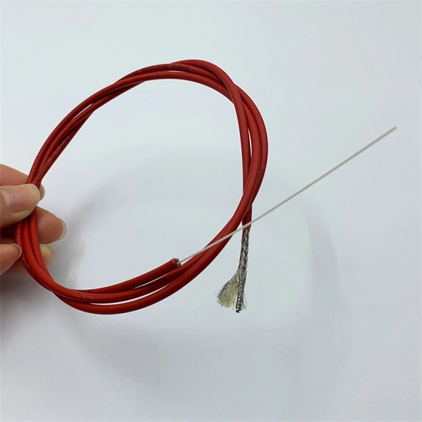 How to make a connector package from a fiber optic spool